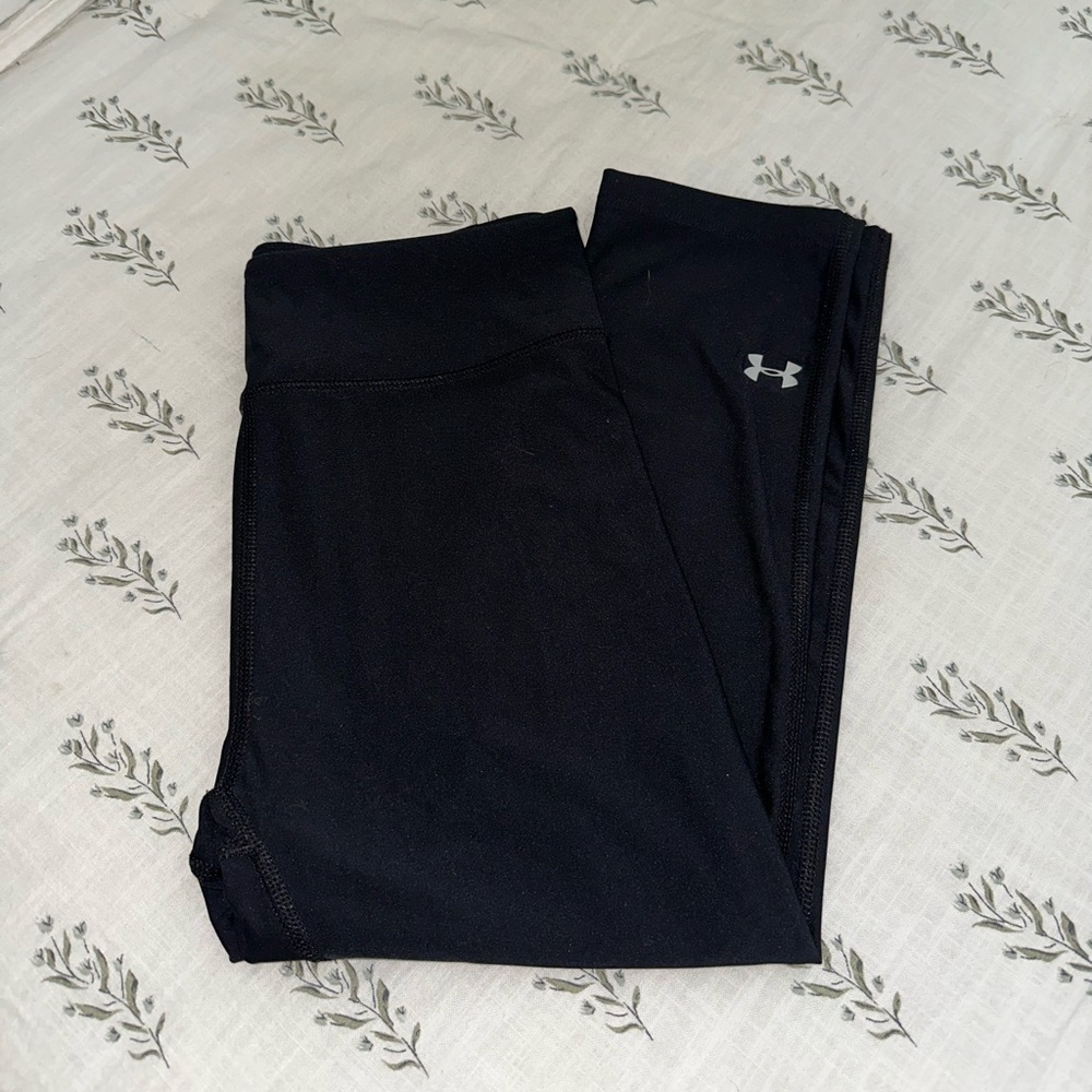 Under Armour black womens 3/4” leggings